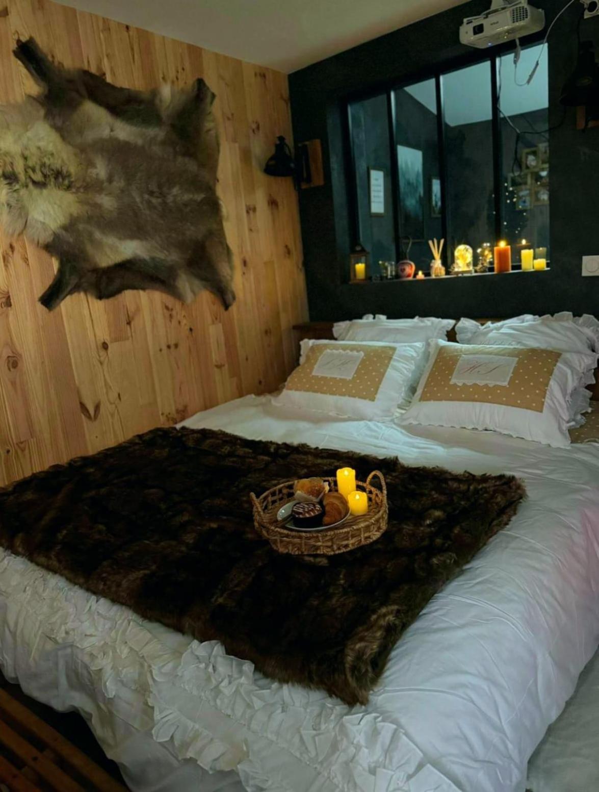 Apartment Le Chalet Romantique, Spa, Ecran Cinema, Lit King Size, Day Use, 10 Min Centre