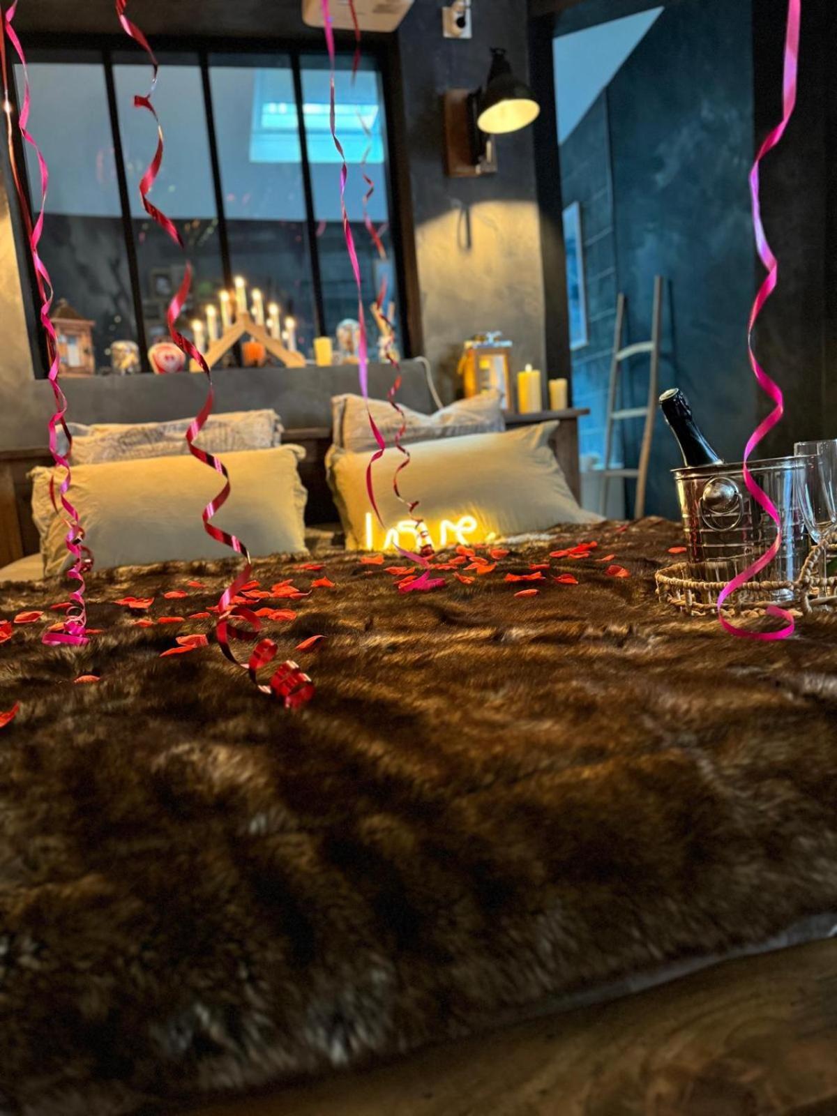 Apartment Le Chalet Romantique, Spa, Ecran Cinema, Lit King Size, Day Use, 10 Min Centre